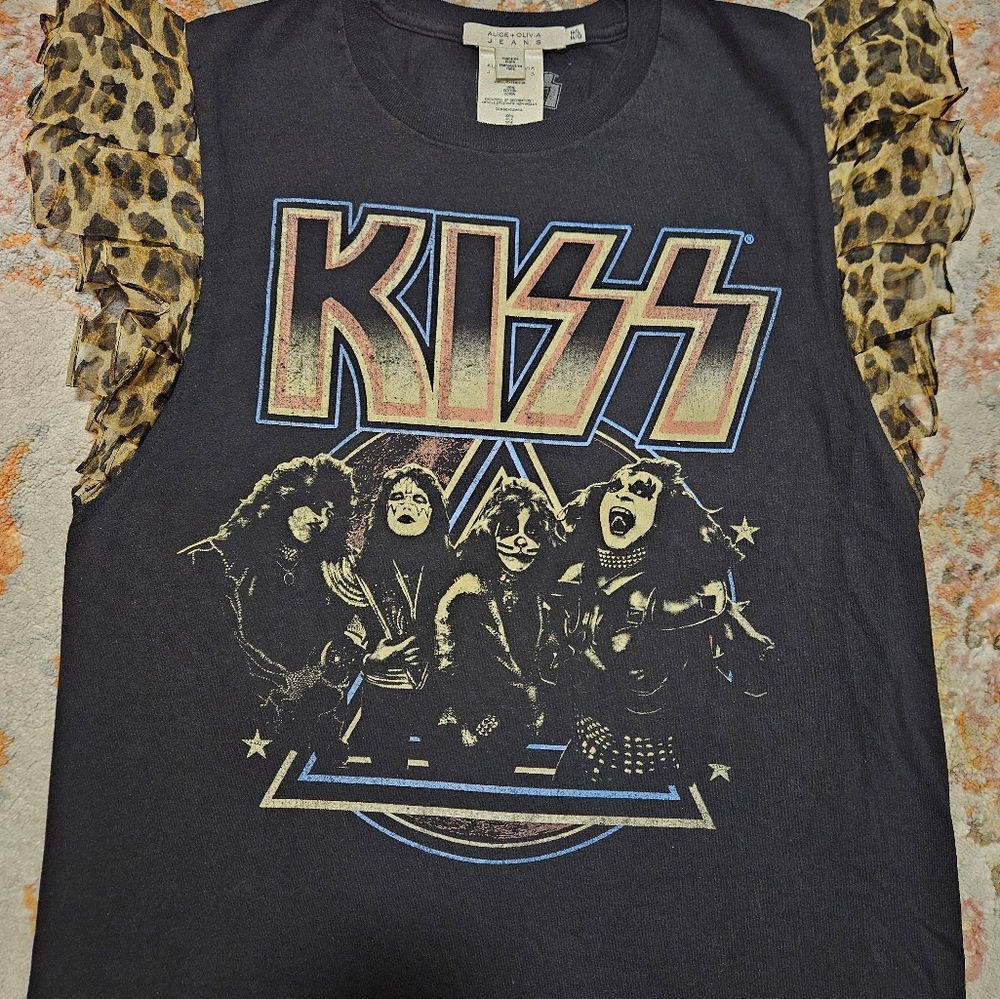 Alice + Olivia KISS t-shirt